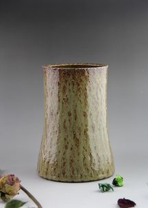孤品粗陶花插原创纯手工 器世界精品茶具小编浅谈家居插花艺术
