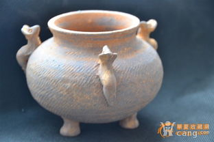 印纹硬陶 三龙三足小香炉与陶齿的文化印记